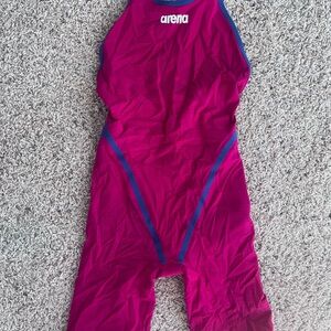Arena Women’s Core Techsuit Closed Back